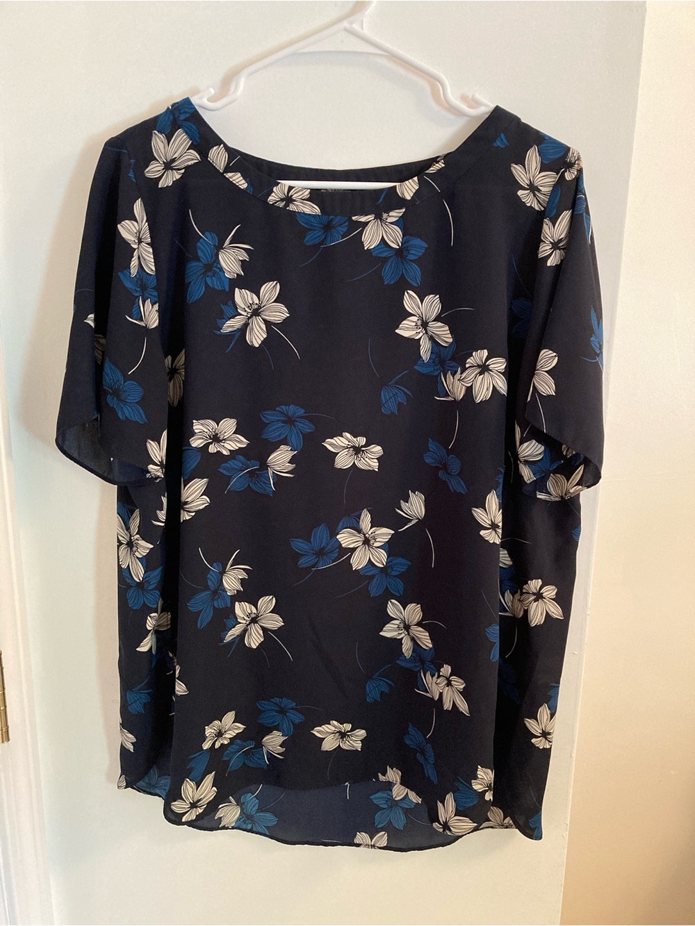 Women’s Navy Floral Short-Sleeve Blouse - Blue & White
